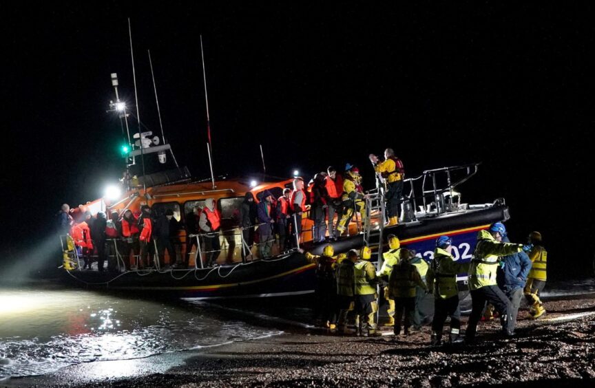 Migrants rescued in Channel