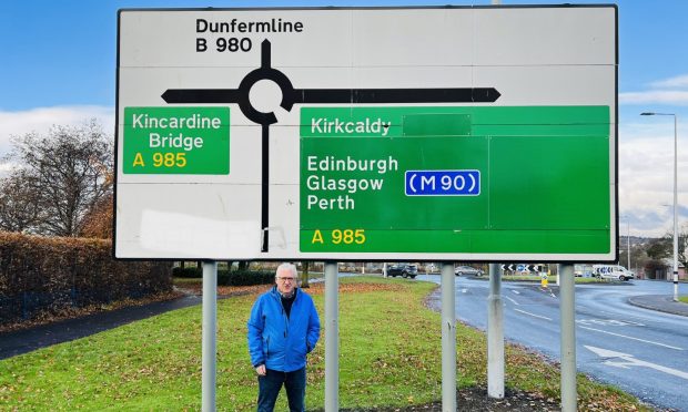 Dunfermline MP Douglas Chapman says Dunfermline's city status is not reflected on road signs.