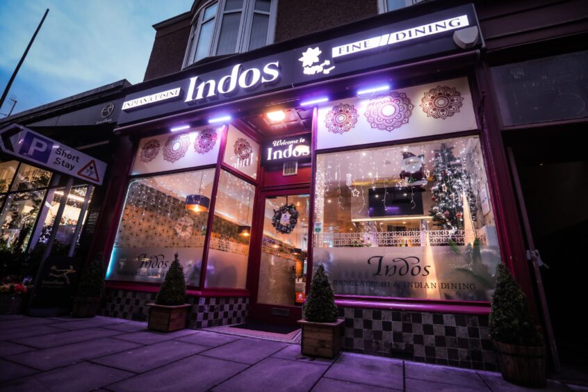 The inviting doorway of Indos in Broughty Ferry