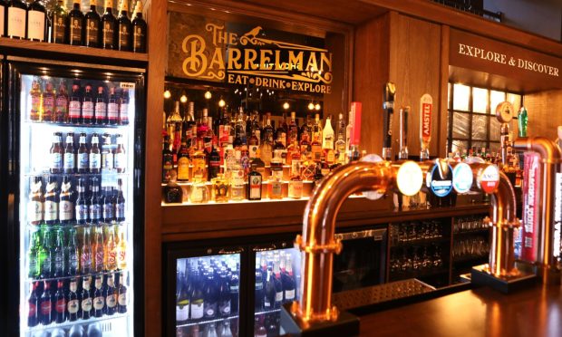 11 best pubs in Dundee for escaping Christmas chaos with a pint