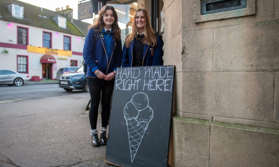 Eilidh and Beth like to go to Luvian's in Cupar for an ice cream.