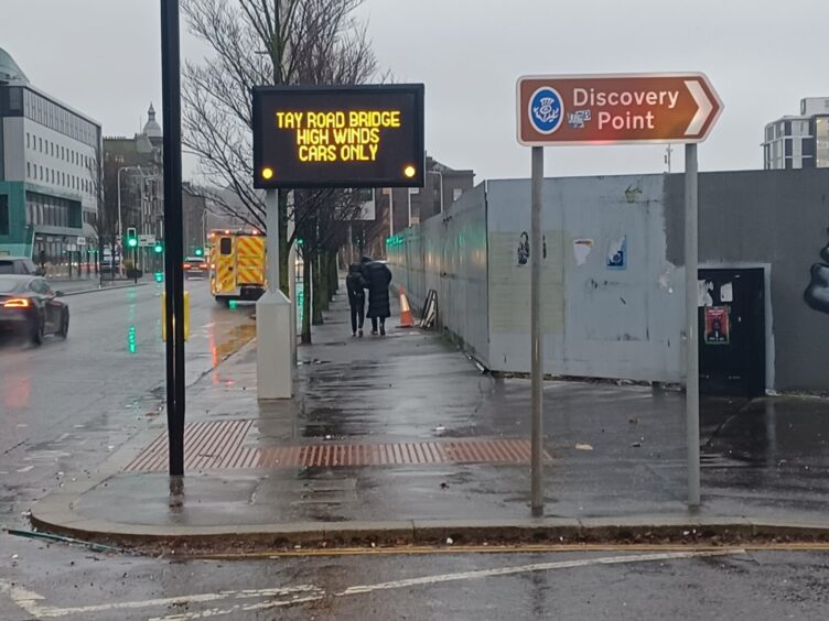 Storm Gerrit restrictions on the Tay Road Bridge 