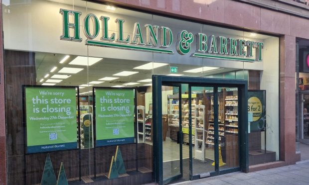 Holland & Barret on Murraygate, Dundee, is closing. Image: Andrew Robson/DC Thomson