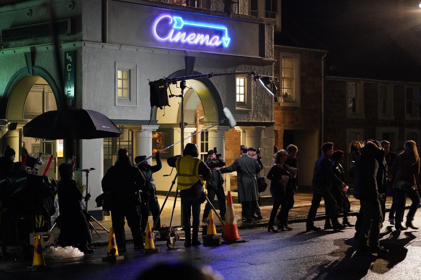 Scenes show photographers being held back outside the cinema as William leaves. Image: Andrew Milligan/PA Wire.