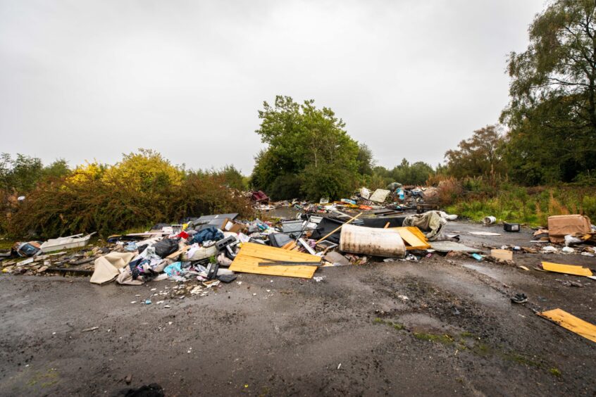 An illegal fly-tipping 'hotspot' at Westfield Energy Park near Ballingry. Image: Steve Brown/DC Thomson