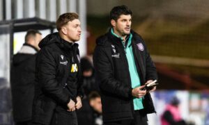Liam Craig (left) with Arbroath caretaker manager Stuart Malcolm during the Lichties' loss to Dunfermline. Image: SNS