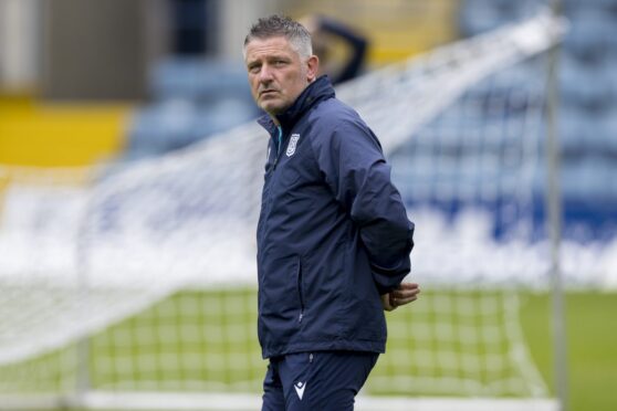 Dundee manager Tony Docherty. Image: SNS.