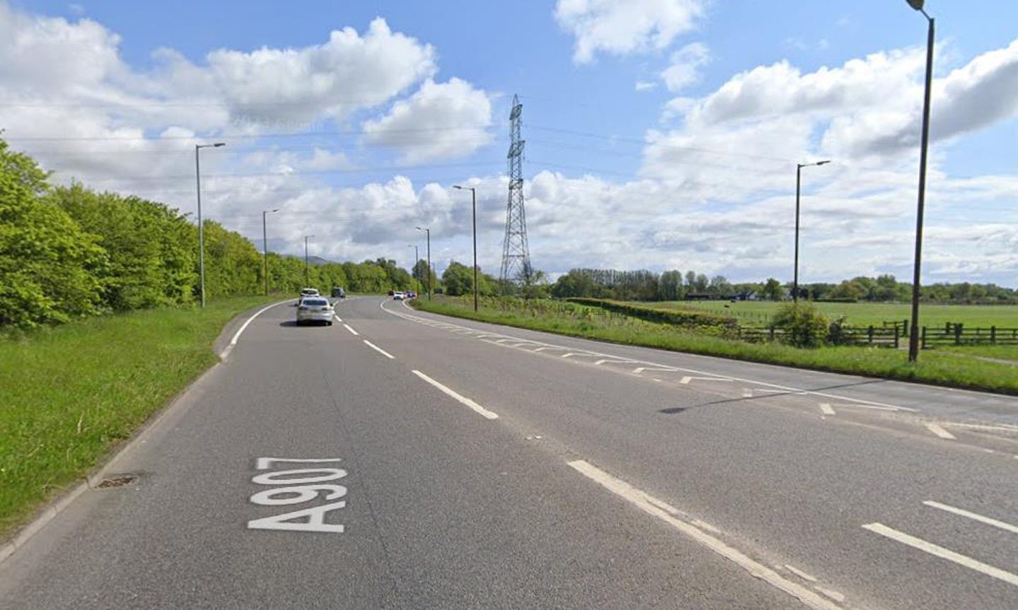 Driver hurt after crash on A907 Alloa Road at Tullibody near Stirling