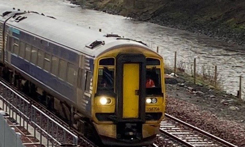 Trains are now using the Levenmouth rail link.
