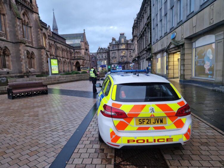 Police swoop on Dundee City Centre 