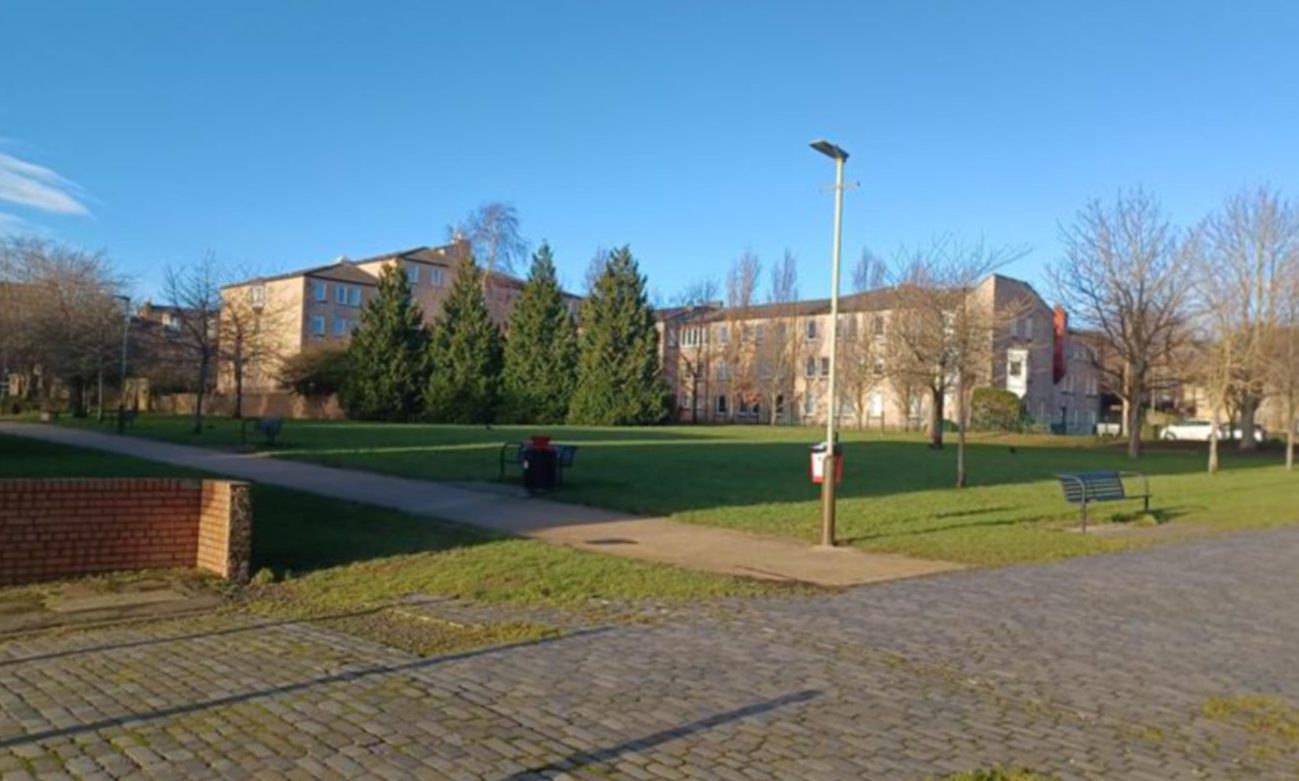 Hilltown Park Dundee dogwalker, 19, attacked by man