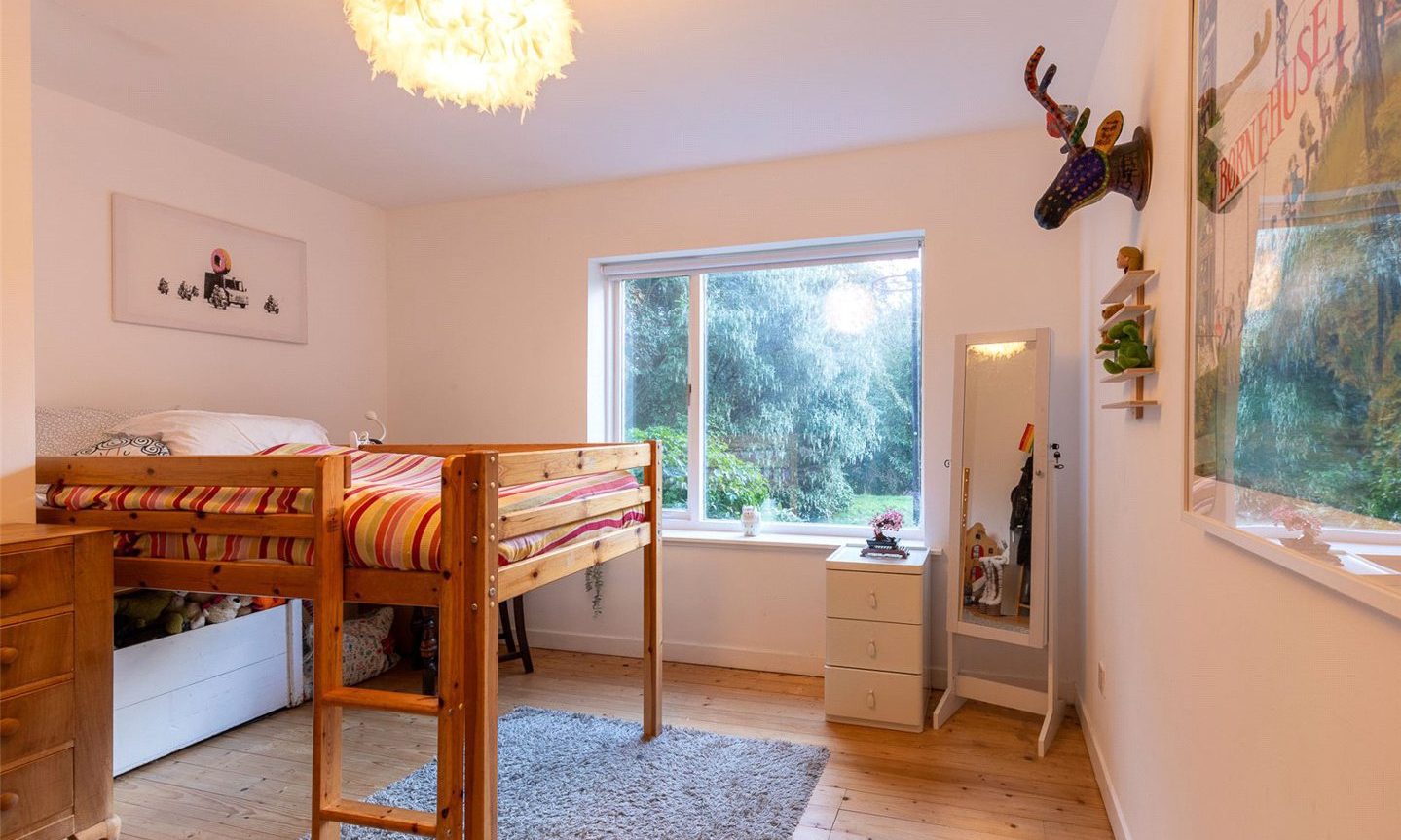 Fivebedroom villa nestled in the Carse of Gowrie woodland for sale