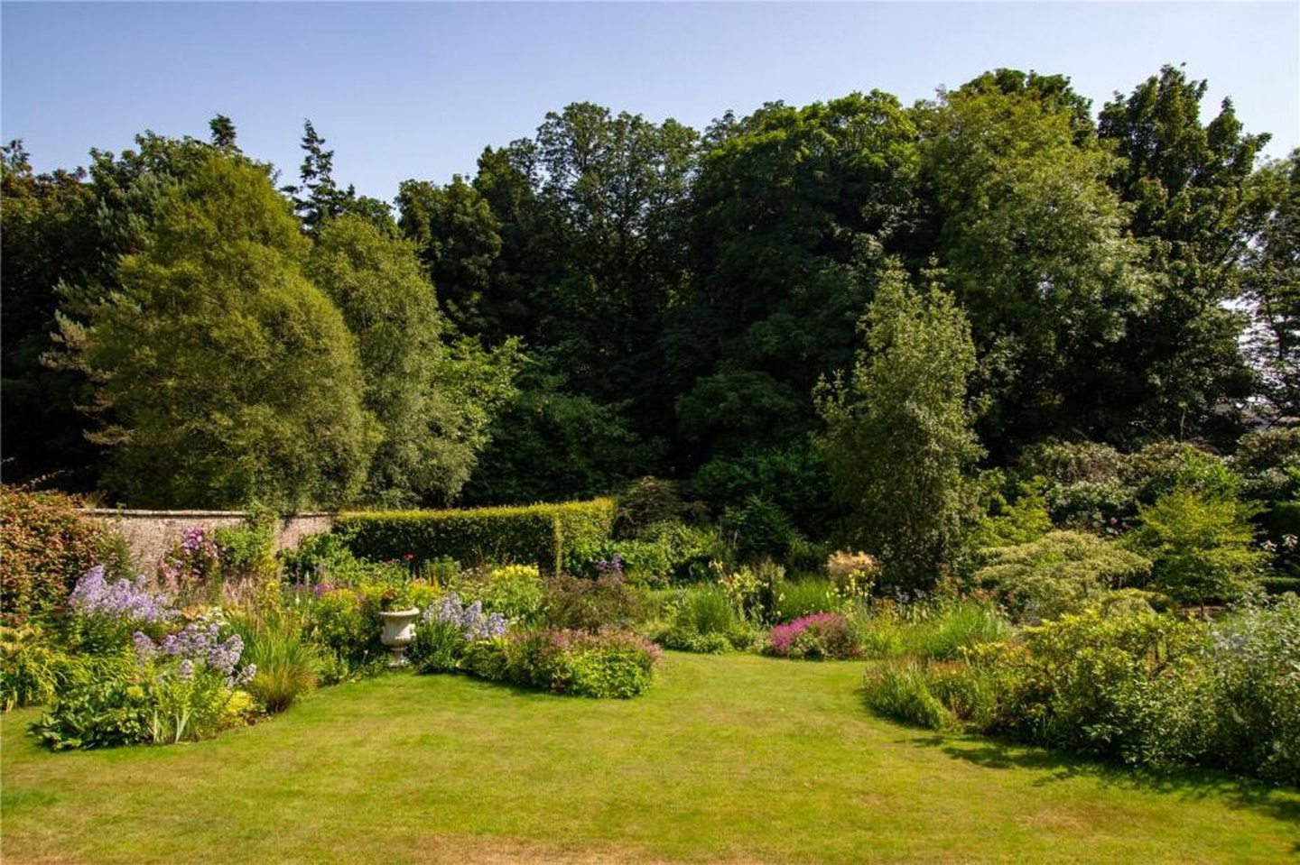 For Sale: Beautiful £425k Angus Garden Cottage