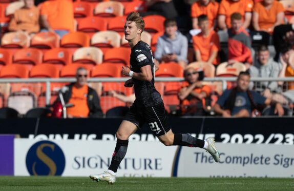 Alex Greive scored one of his St Mirren goals away to Dundee United last season. Image: SNS.