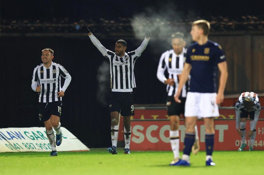 St Mirren won the last meeting 2-0 at the SMISA Stadium. Image: David Young/Shutterstock