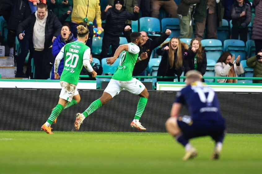 Hibs grabbed a big win over Dundee. Image: Shutterstock/David Young