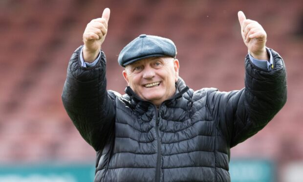 East Fife manager Dick Campbell gives the thumbs up.