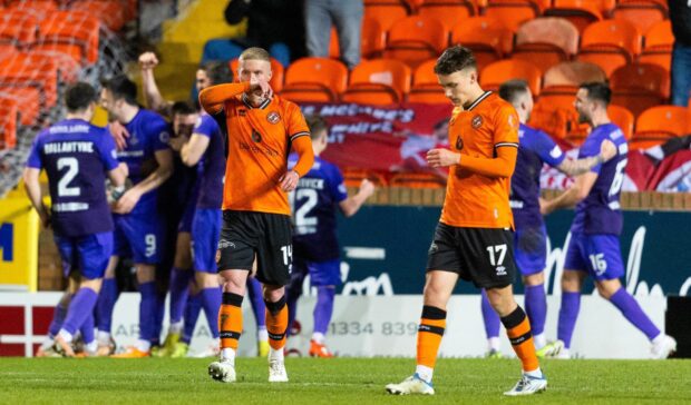 Dundee United missed the chance to pull clear. Image: SNS.