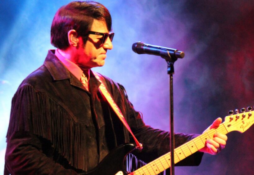 Barry Steele will bring his Roy Orbison tribute to Dundee. 