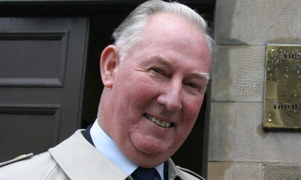 Former Dundee pharmacist Robert Marr has died.