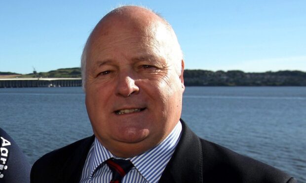 Dundee rugby legend Gerry Tosh has died.