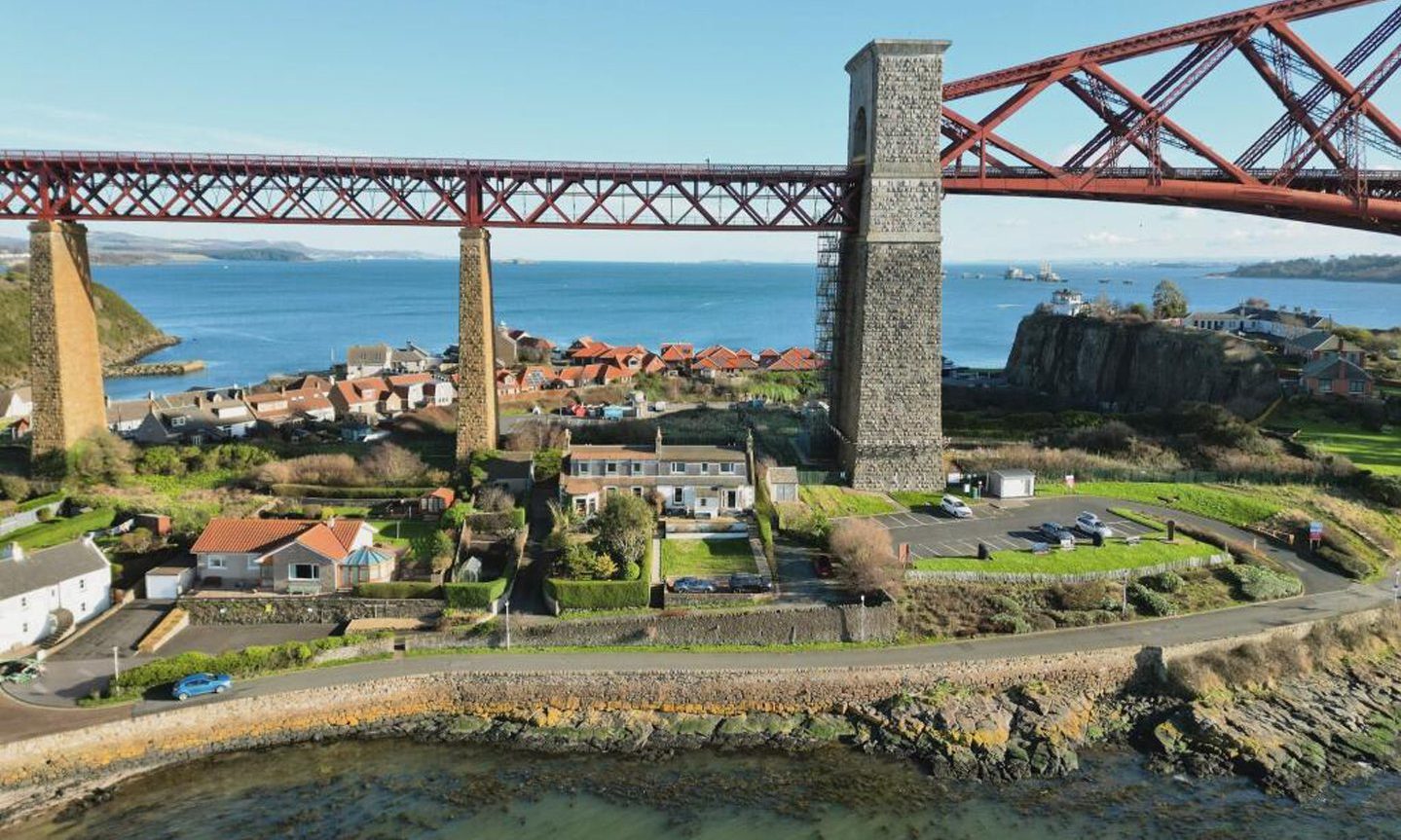 North Queensferry home has captivating view over the Forth