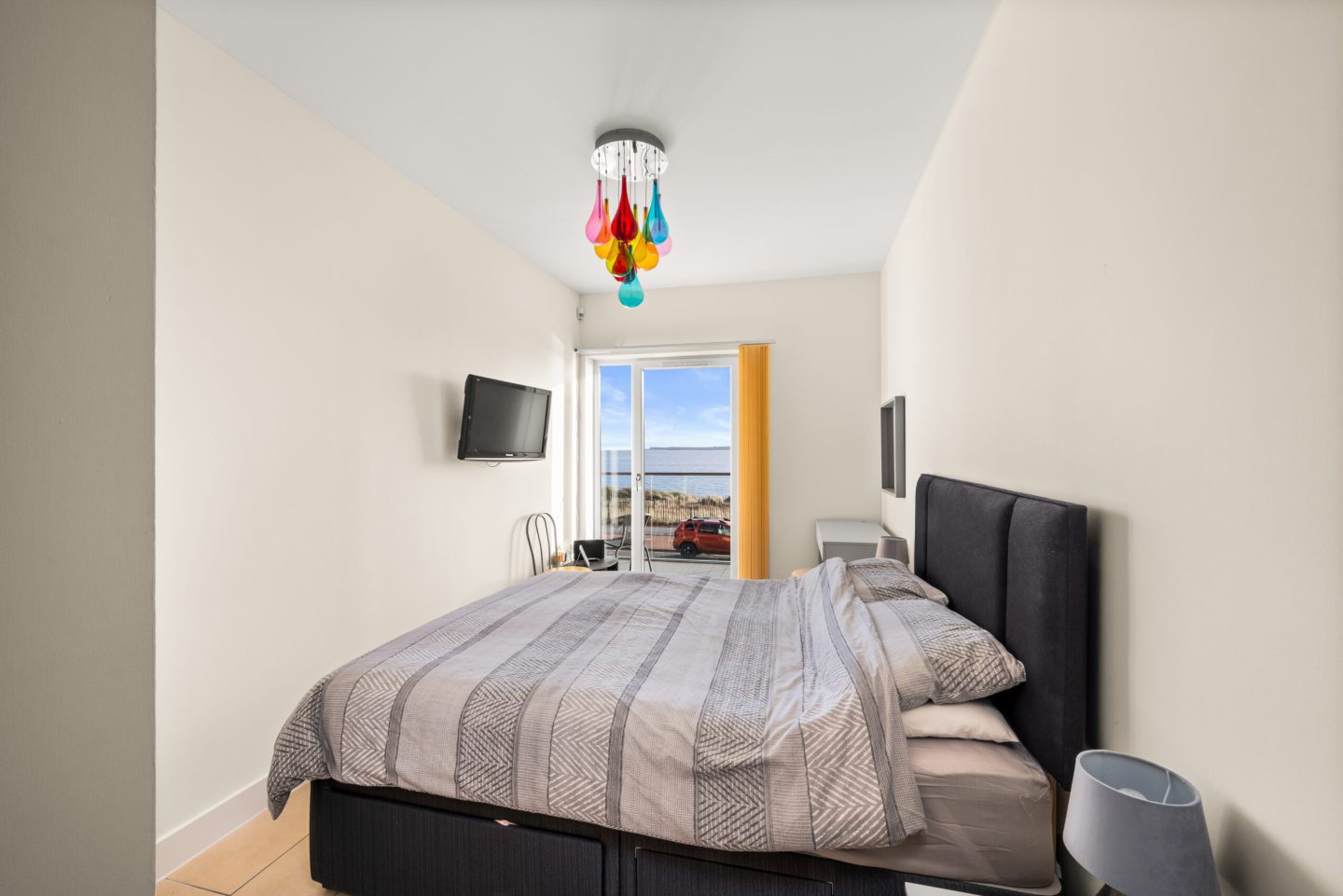 Waterfront apartment overlooking Broughty Ferry beach for sale