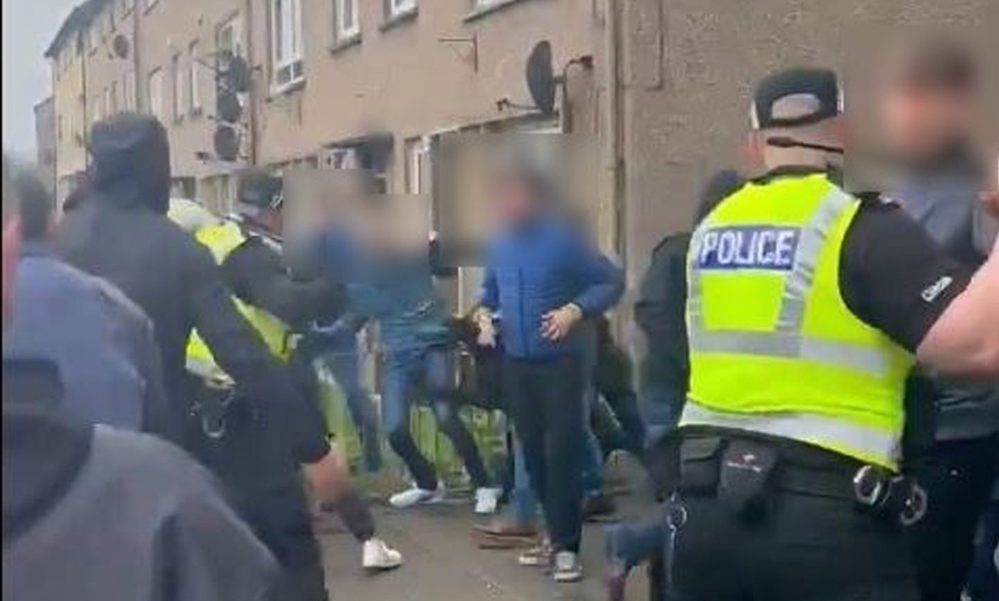 Fighting broke out between Raith Rovers and Dunfermline Athletic fans on Saturday.