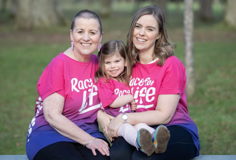 Pamela, Louise and Maisie are taking part in the Dundee Race for Life event this June.