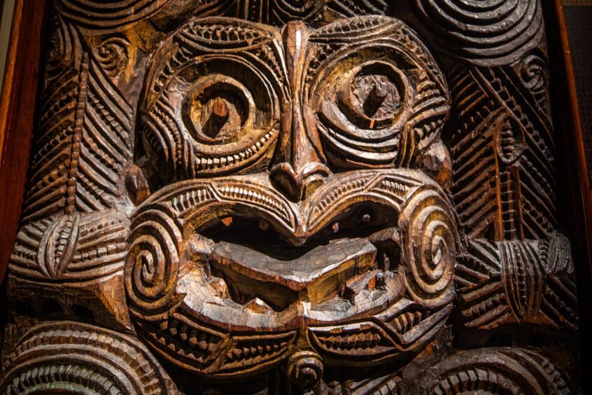 POUPOU (side wall panel/pillar) Iwi affiliation: unknown After 1800 in wood.