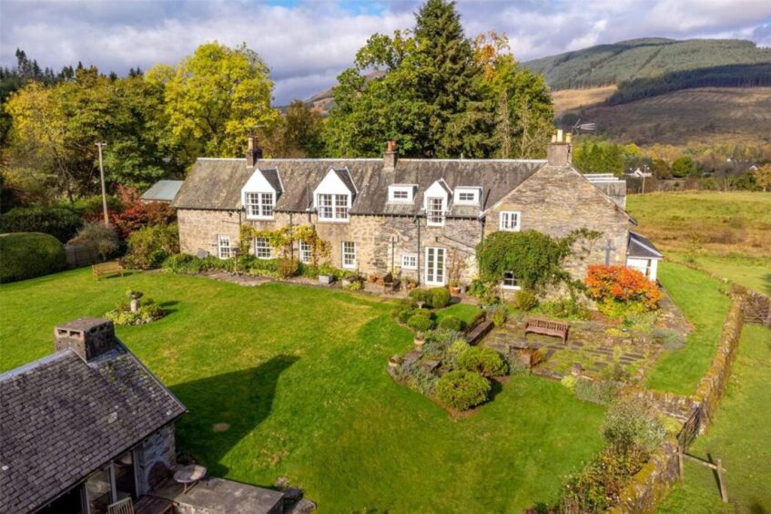 Blairhullichan mansion in Stirlingshire for sale 
