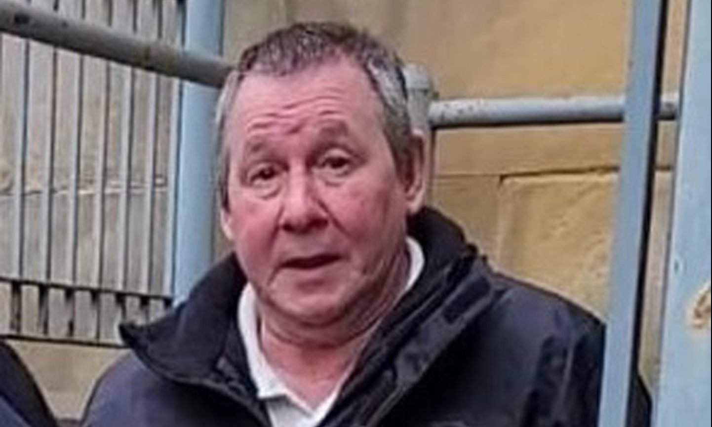 Fife bus passenger 'lost it', abused driver and grappled in aisle