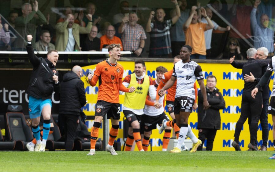 Miller Thomson in action for Dundee United 