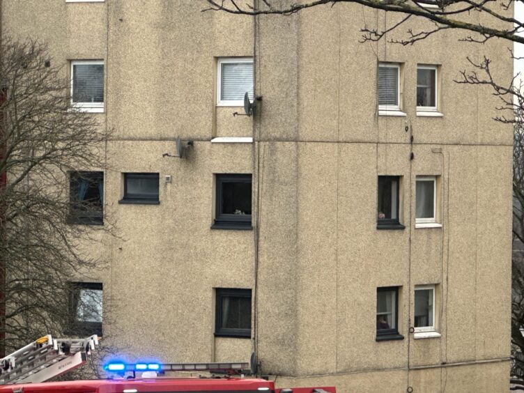 Damage windows at Earn Crescent flat fire in Dundee