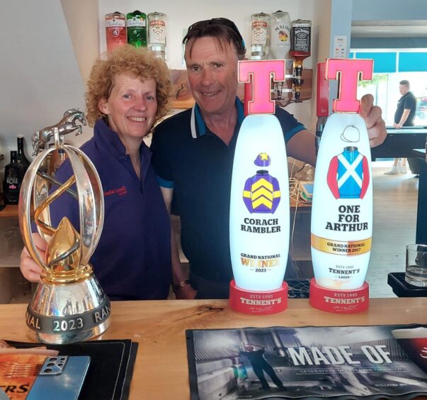 Lucinda Russell and Peter Scudamore with the new Corach Rambler and One For Arthur beer pumps at the Thistle Hotel.