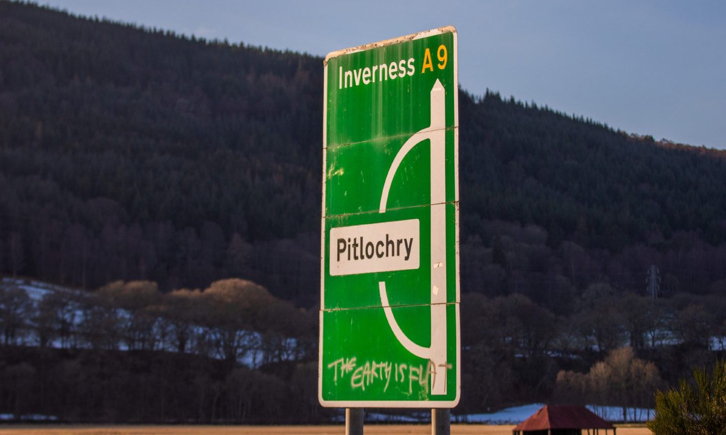 A sign for Pitlochry on the A9