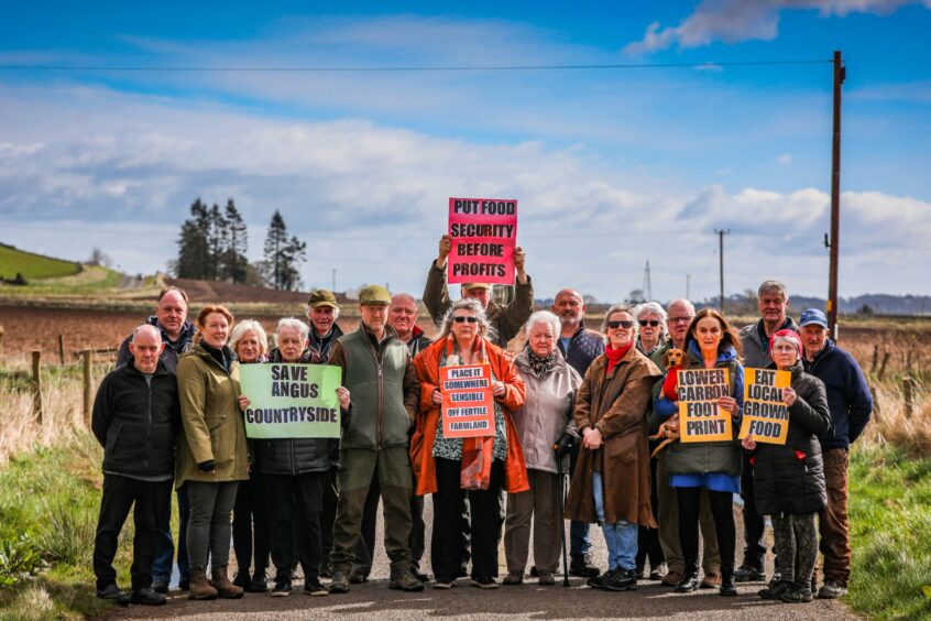 Lownie solar farm campaigners objecting to farmland bid near Forfar.