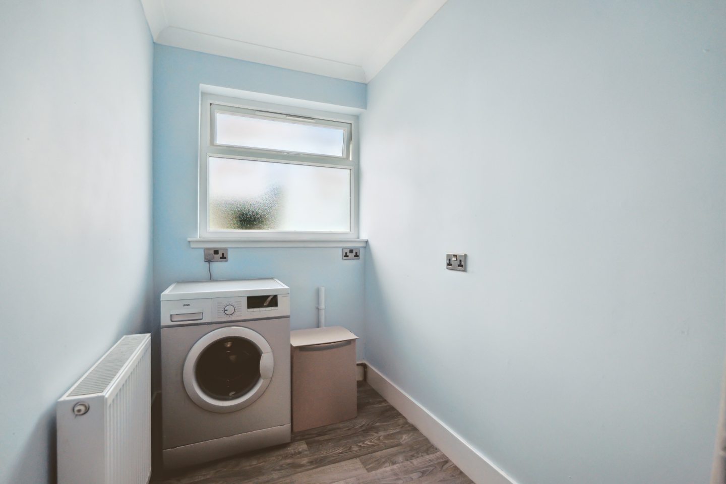 Fourbedroom Kinrossie bungalow with countryside views for sale