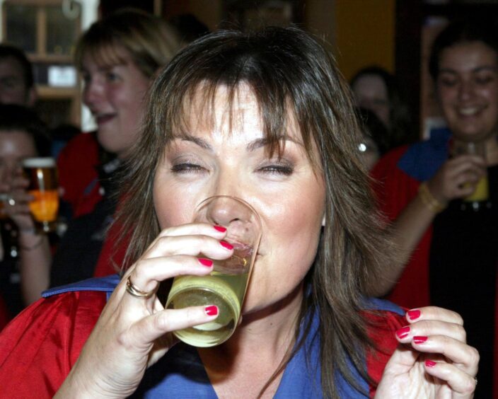 Lorraine Kelly drinking in Dundee in 2004.