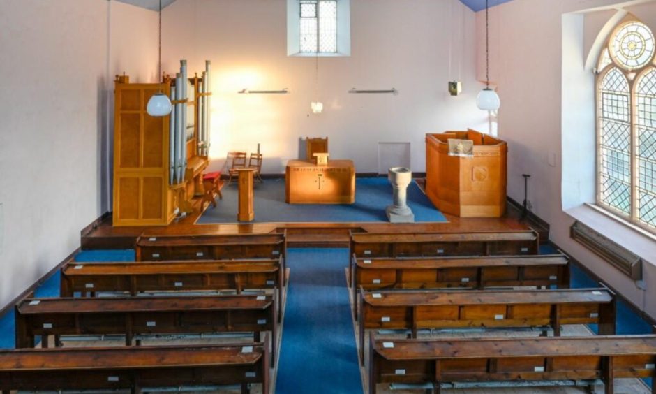 Main worship hall in Kilspindie Church, Errol.