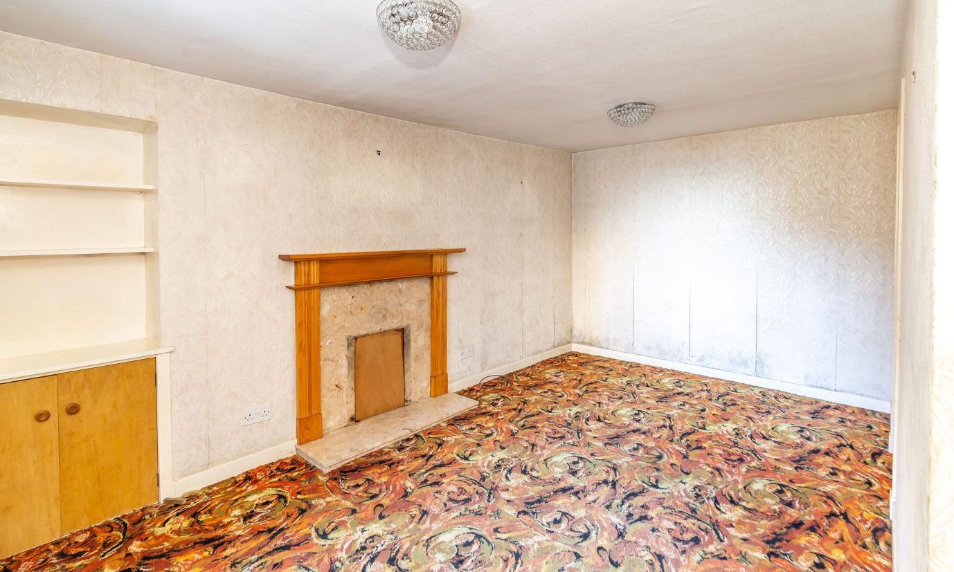 For sale East Neuk fixerupper with direct beach access for £295k