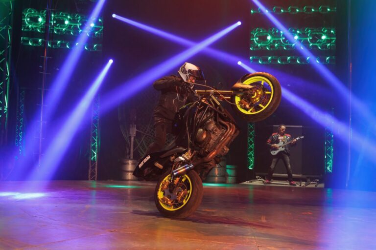 ATTONO 3 Paia Calzini Sportivi A Compressione – Extreme Freestyle Motocross Sci Snowboard – Taglia Unica 36-47, Asciugatura Rapida E Antibatterici