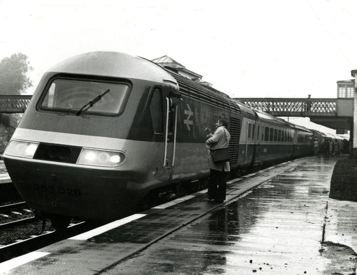 The InterCity 125 at Gleneagles taking delegates back to London in 1977.