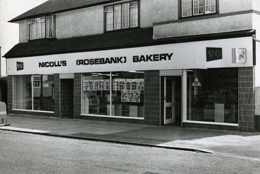 the exterior of Nicoll's (Rosebank) Bakery in Byron Street, which is a favourite with pie lovers.