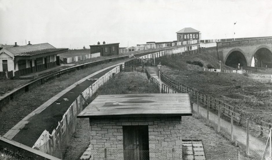 Wormit Station looking derelict and desolate in 1976. 