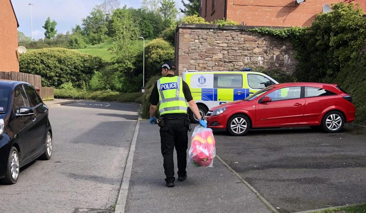 Two charged after £8,000 of drugs recovered from Lochee flat