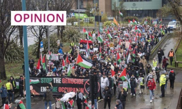 In November more than 1,500 people marched through Dundee in support of a ceasefire in Gaza. Image: Alan Richardson