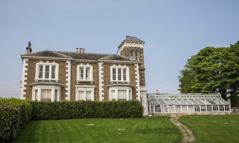 Broomhall House is a beautiful jute mansion on Albert Road.