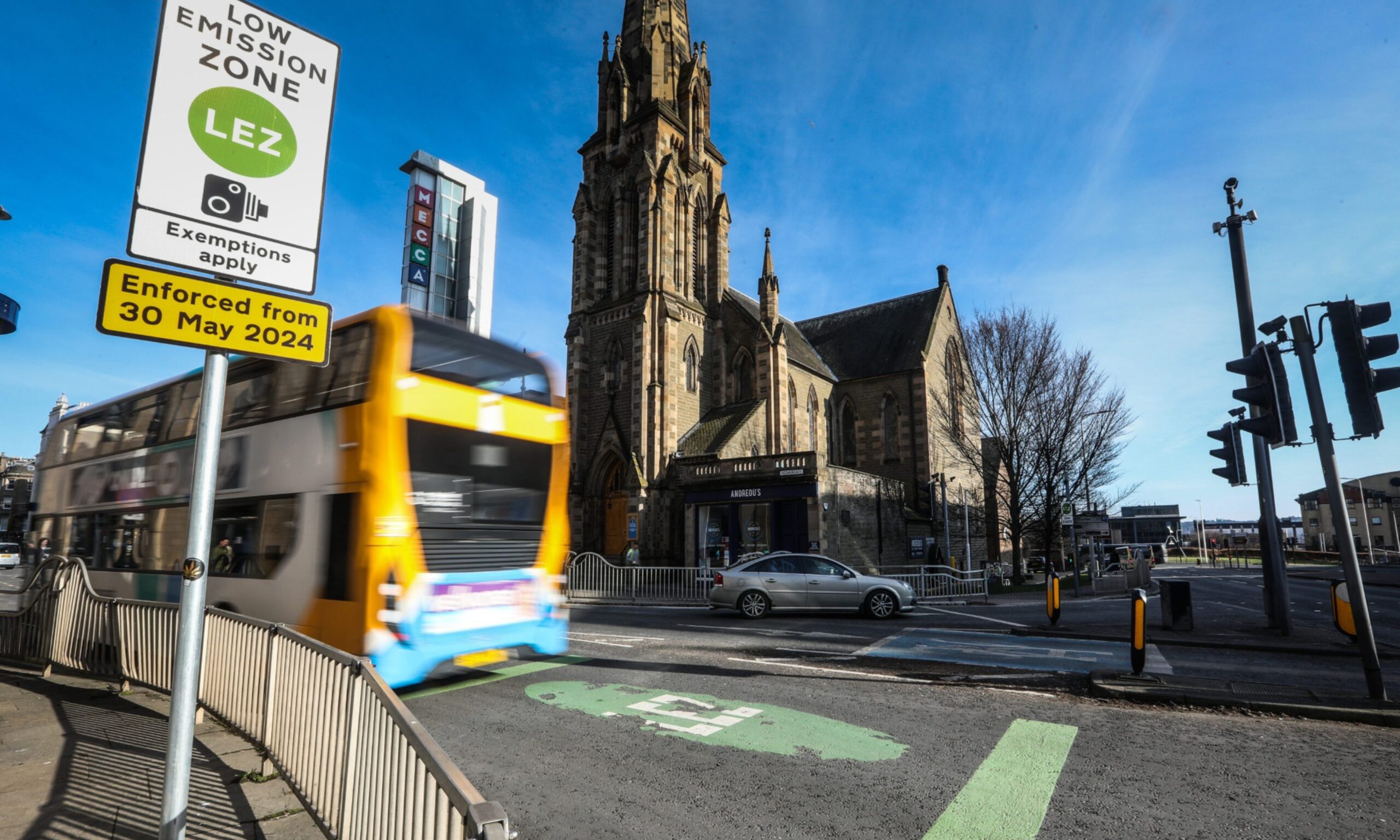 Dundee's Low Emission Zone is now in force. Image: Mhairi Edwards/DC Thomson