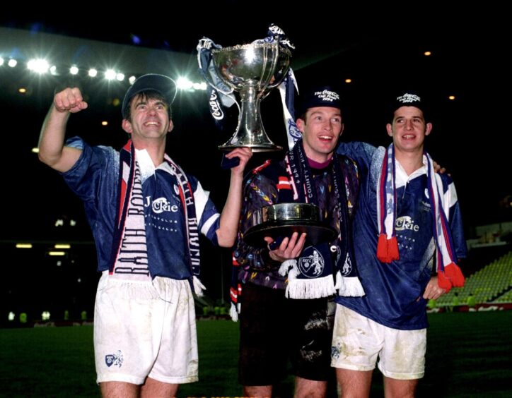 Stevie Crawford, Gordon Dalziel, and Scott Thomson with the Coca-Cola Cup.